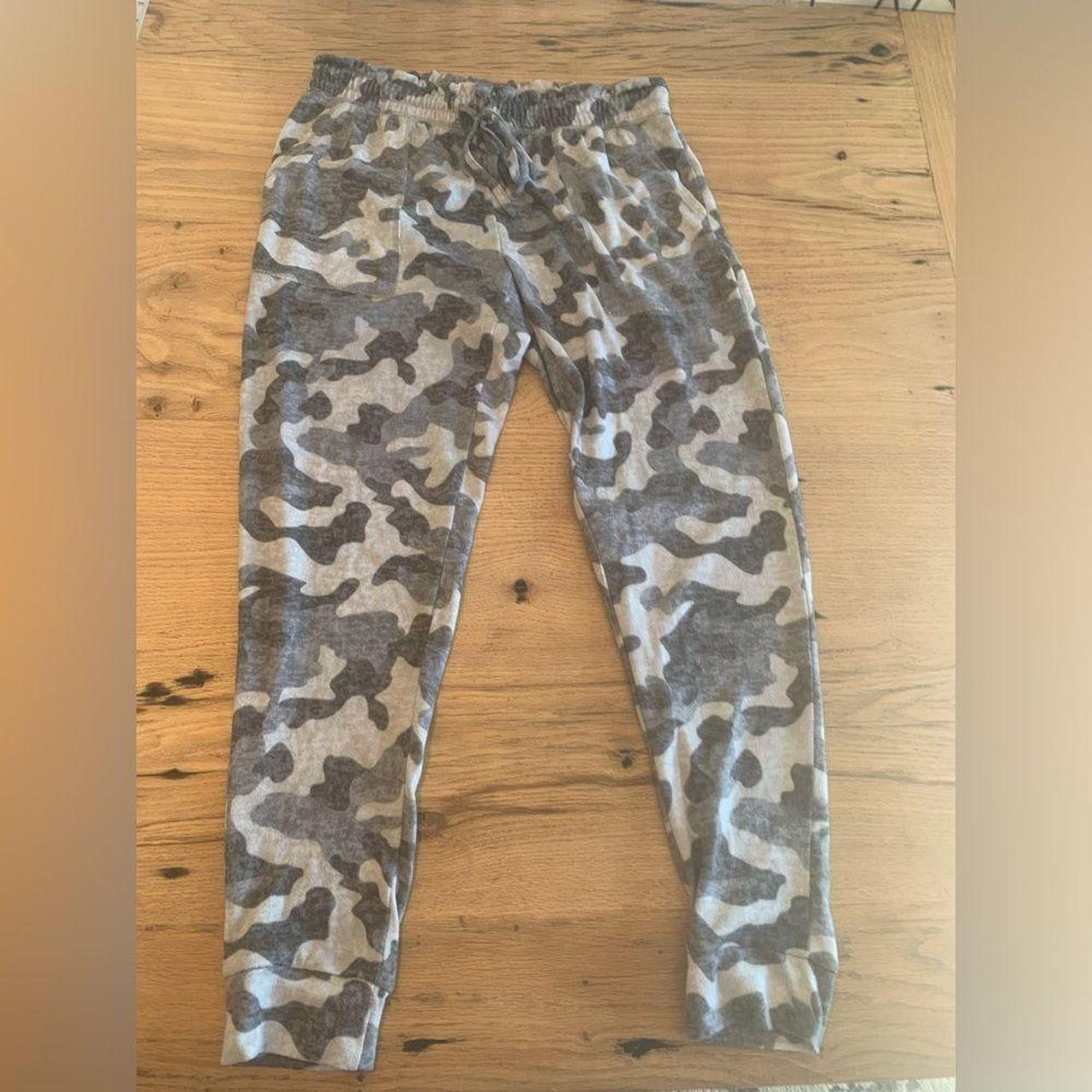 Danskin Camo Jogger Sweatpants Gray Women s Medium