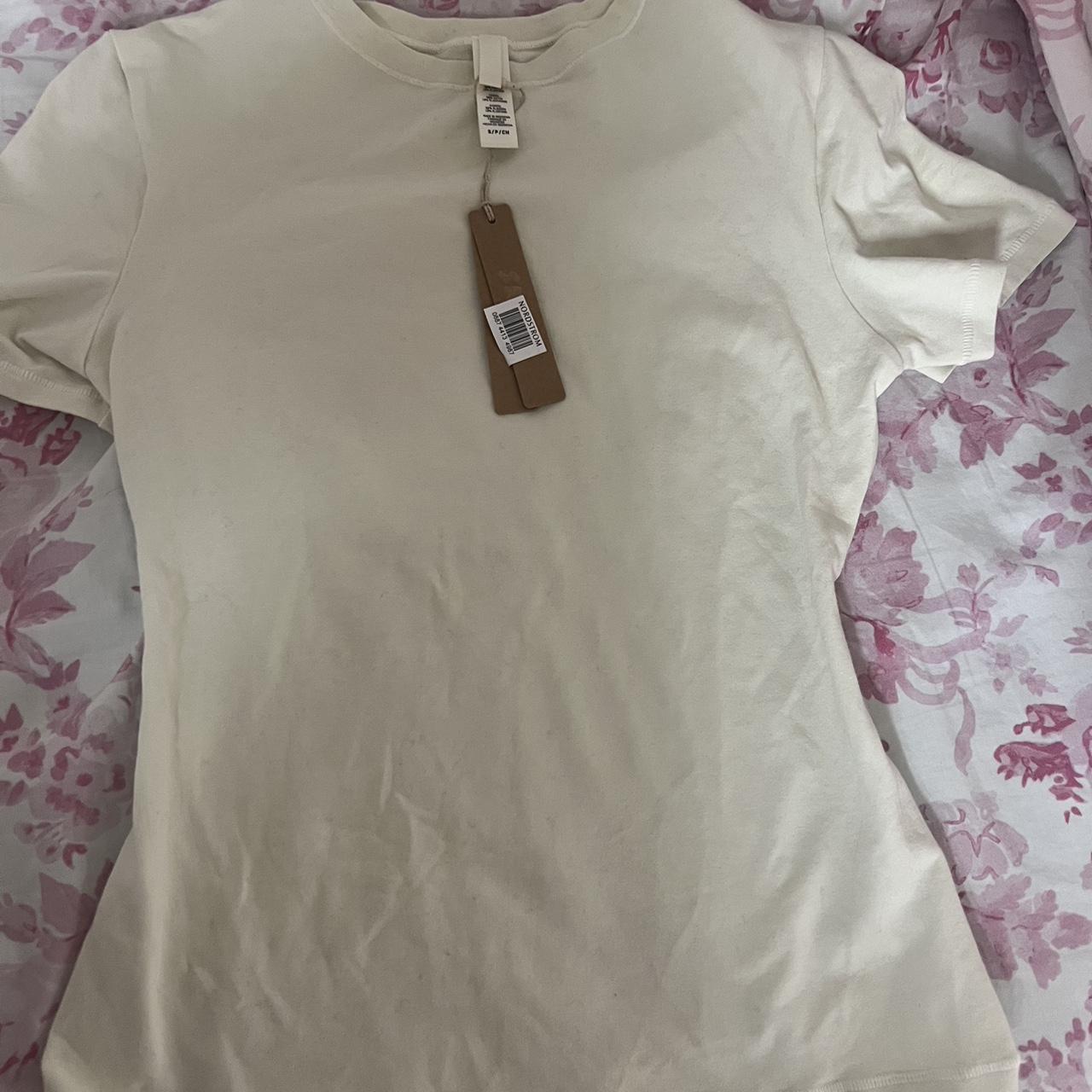 Skims cotton jersey t shirt. Color bone. Size... Depop