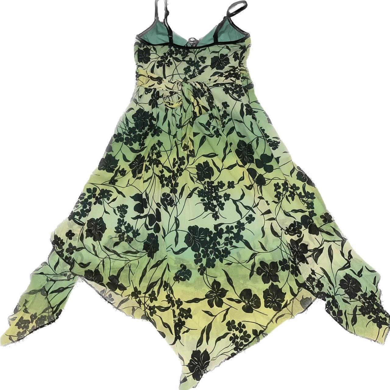 ⭐️ Jane Norman Asymmetric Green Floral Layered... - Depop