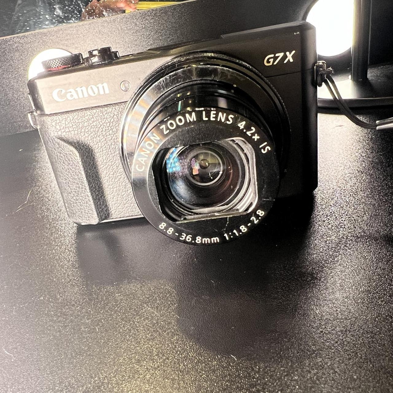 Canon G7x Mark ii, comes with original box and all... Depop