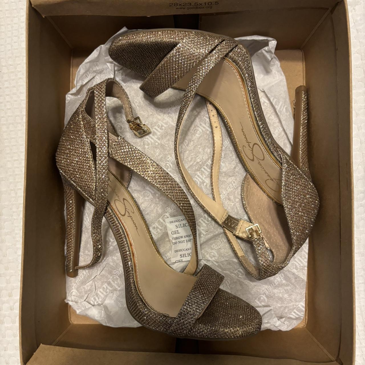 Gold jessica simpson on sale heels