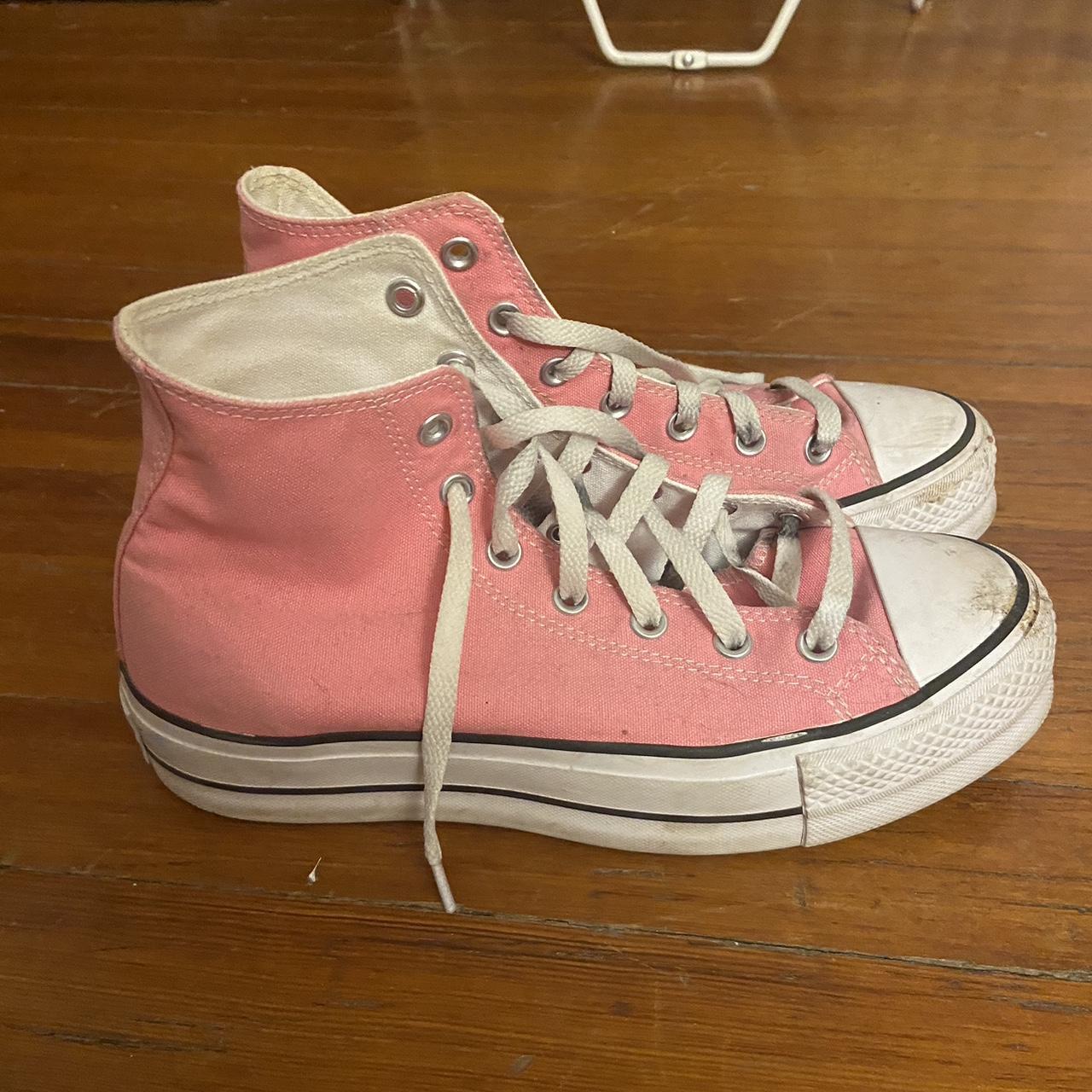 depop pink converse