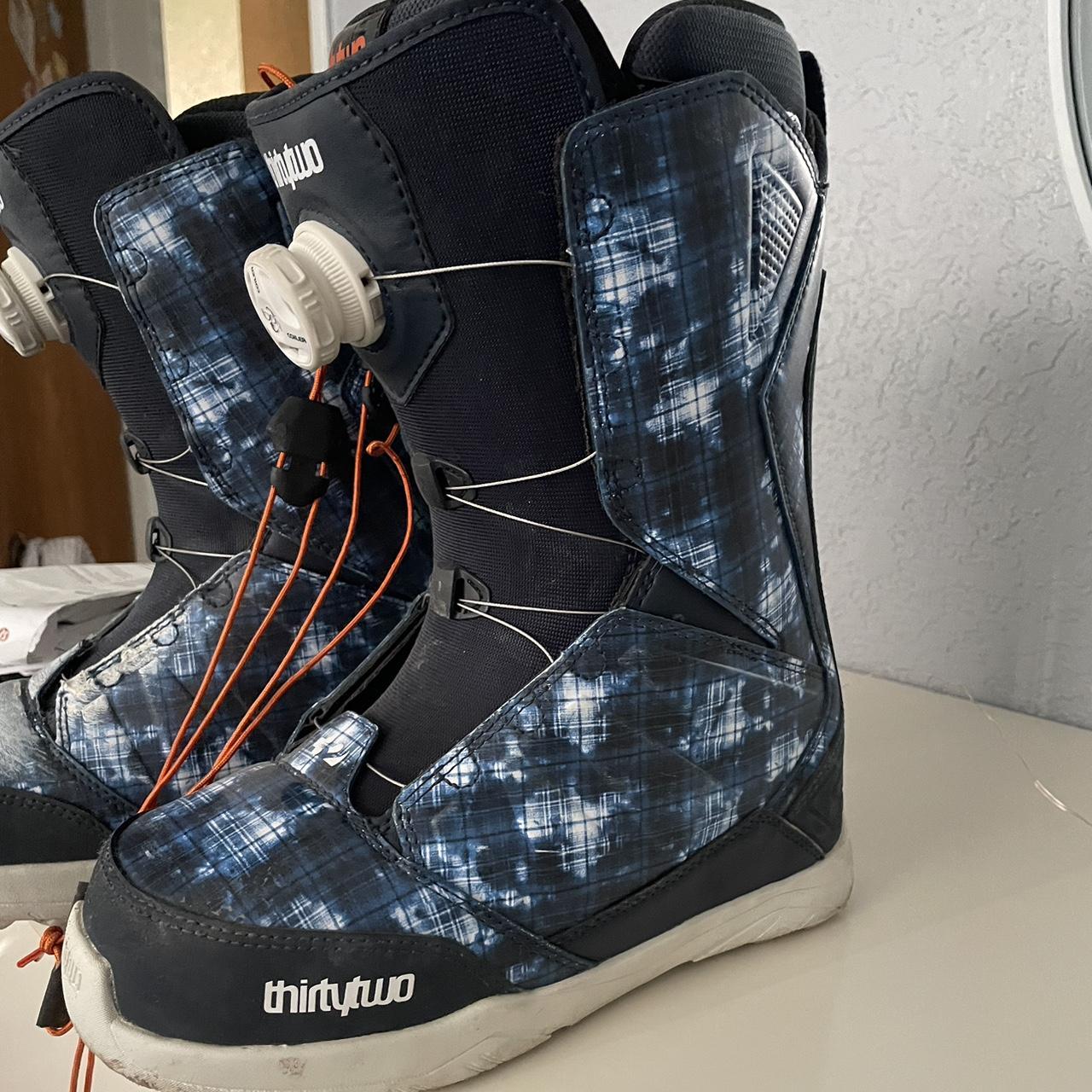 WOMENS Thirtytwo Brand Snowboarding Boots Size 8 Depop