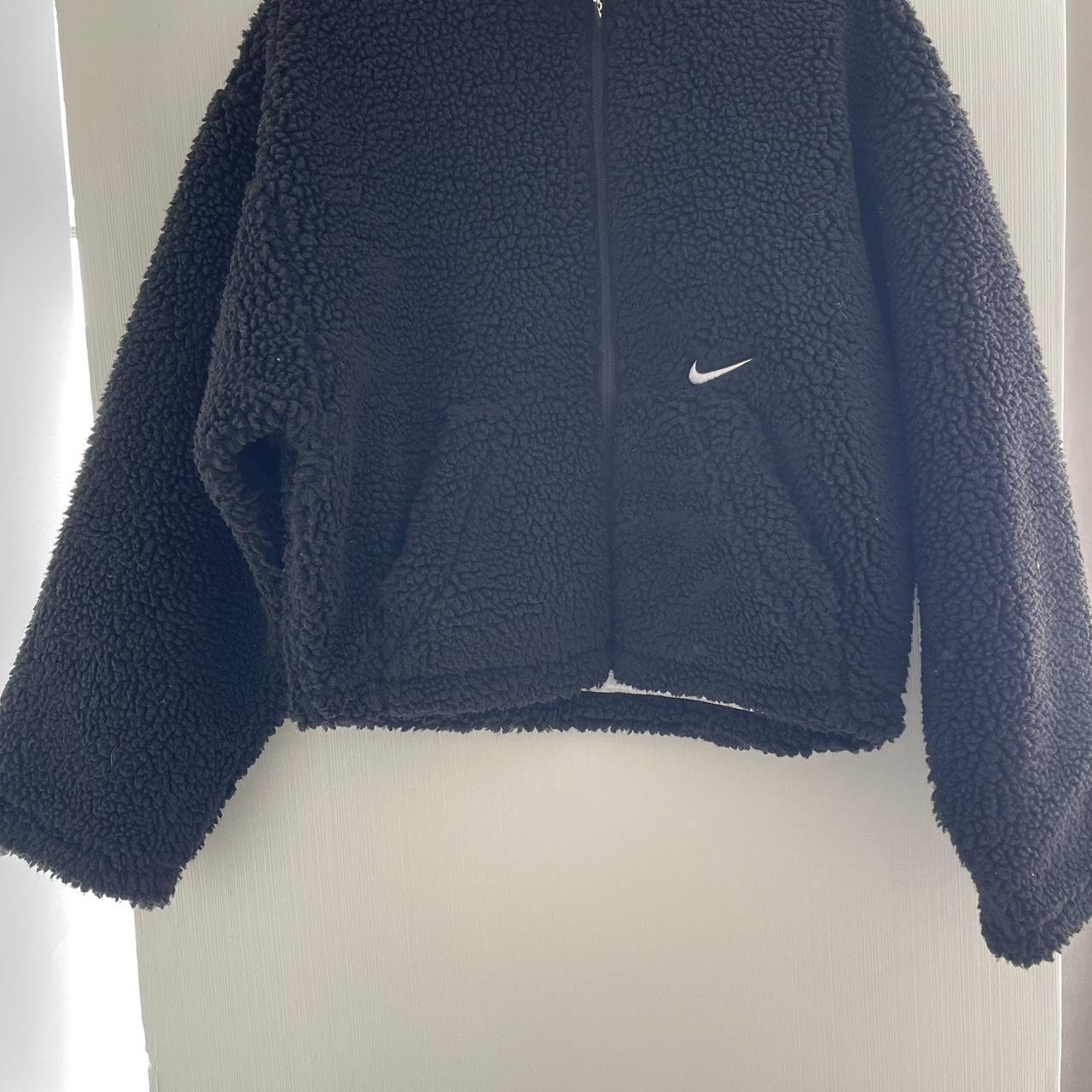 cropped nike fleece