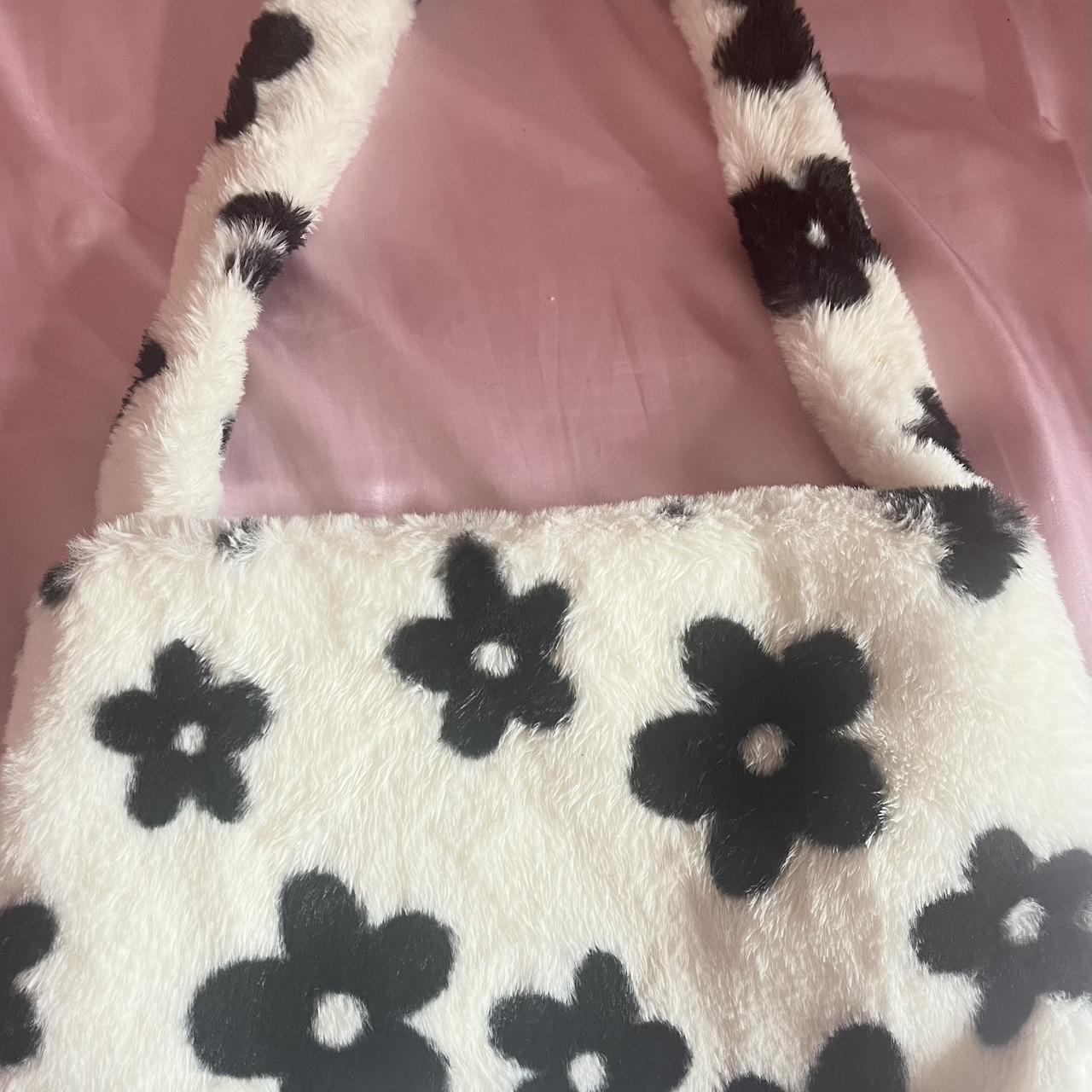 item listed by lostthriftss