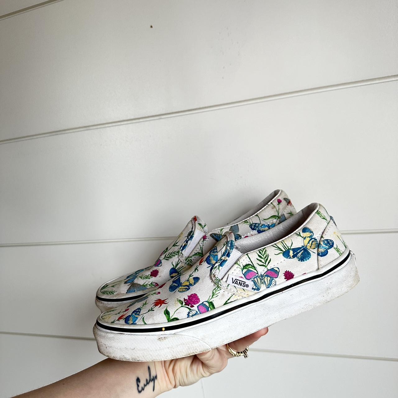 Vans with best sale flowers on them