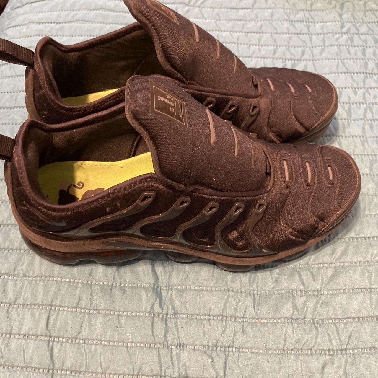 vapormax plus no laces