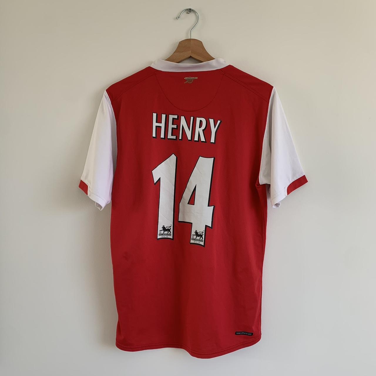 Vintage Y2K Arsenal 2006/08 Home ‘Henry’ Soccer... - Depop