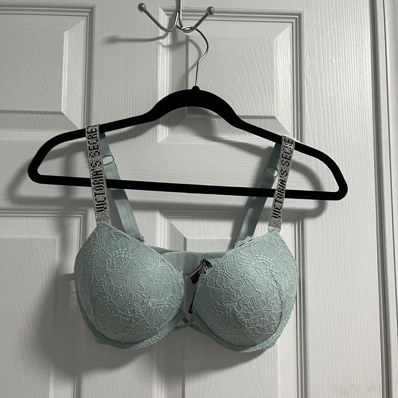 VS 34 D unlined mono underwire with 6 clasp - Depop