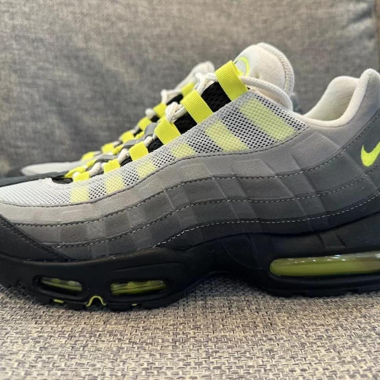 95 neon 2020
