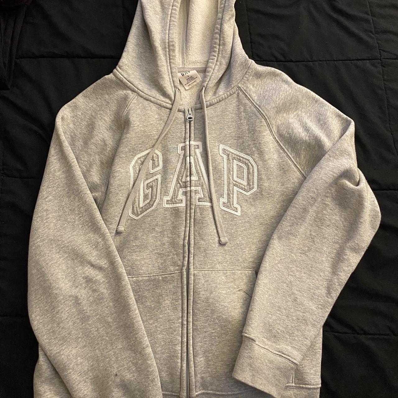 Grey gap zip stirrer up