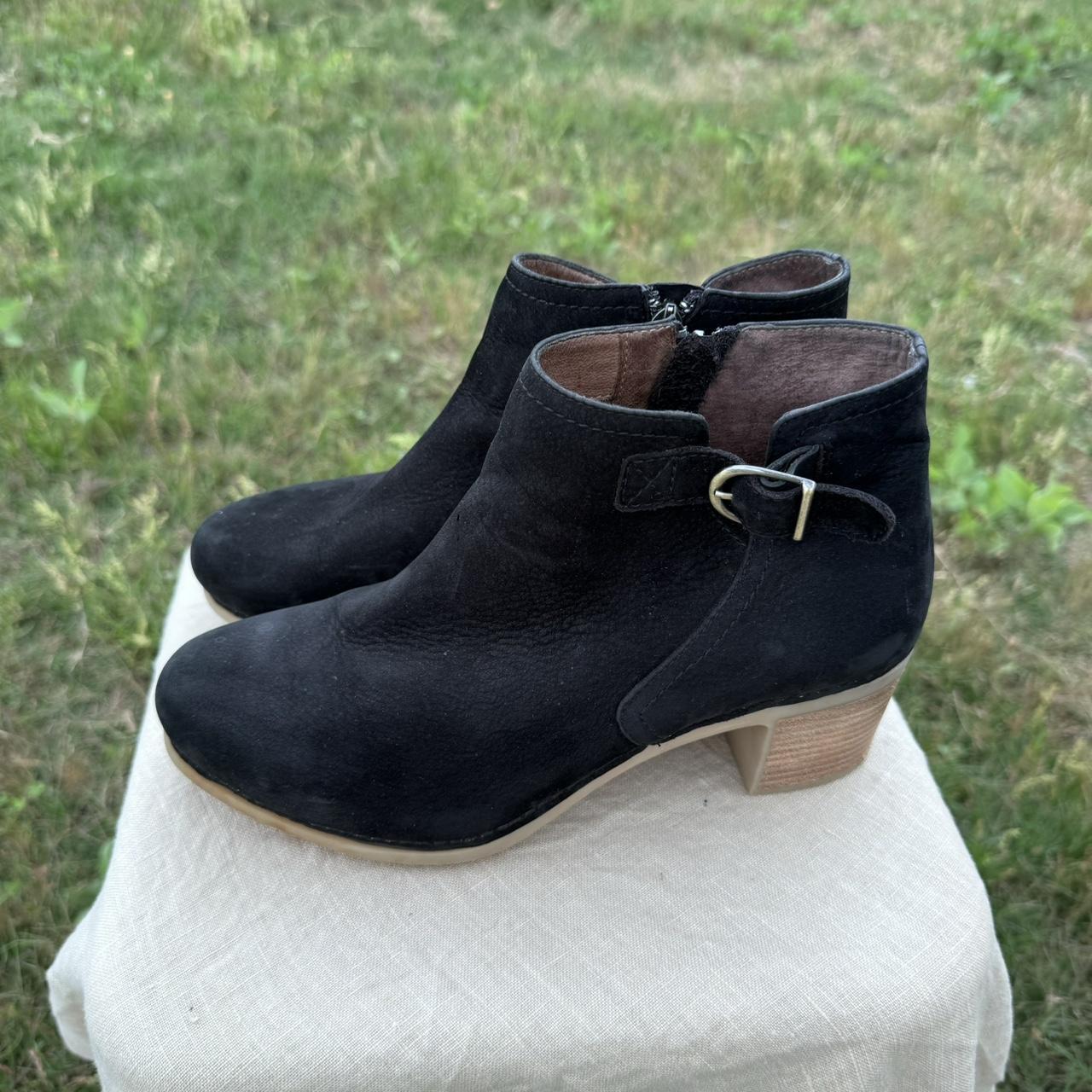 Dansko Henley black suede booties. Size 40 US. Depop