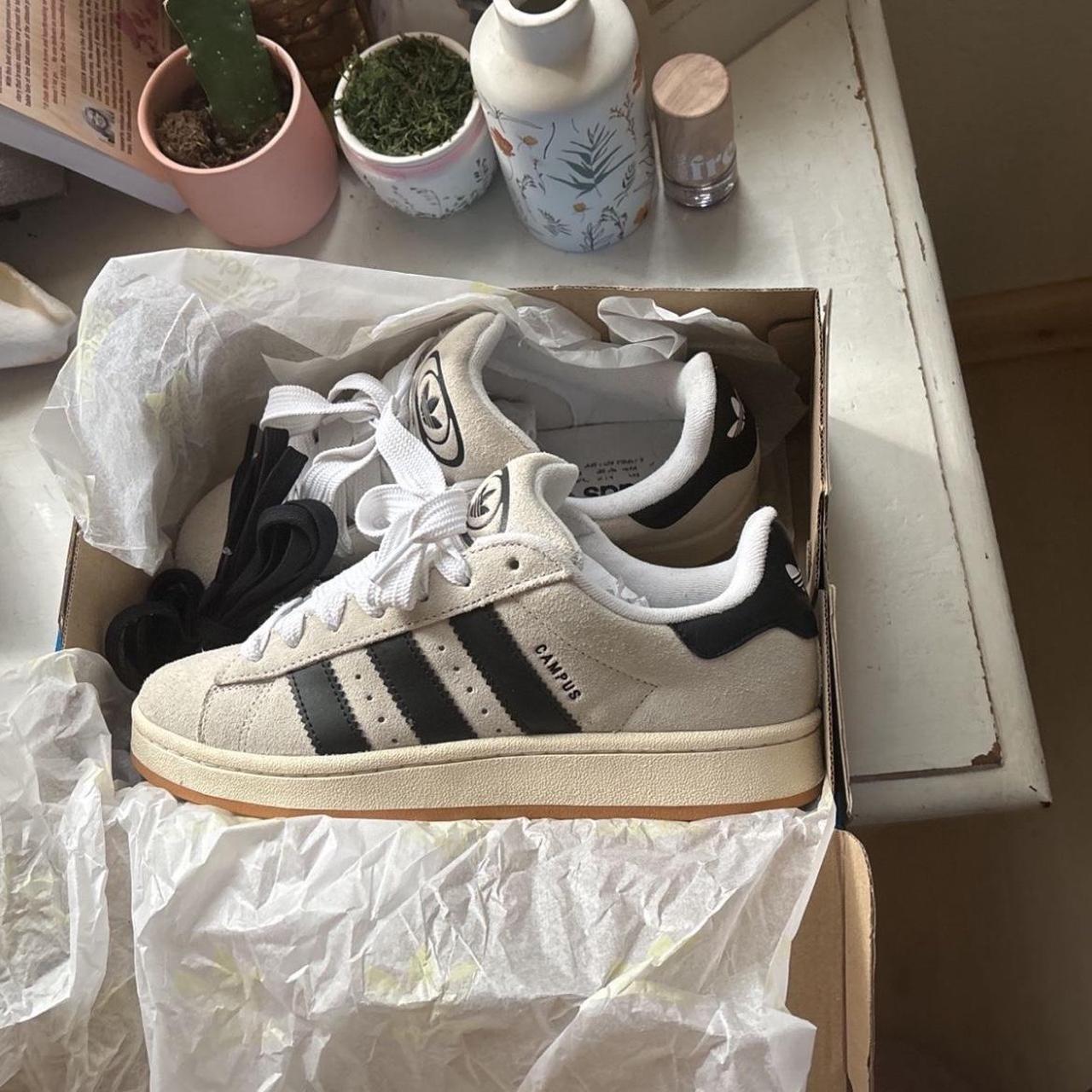 Adidas campus 00’s Only worn once - Depop