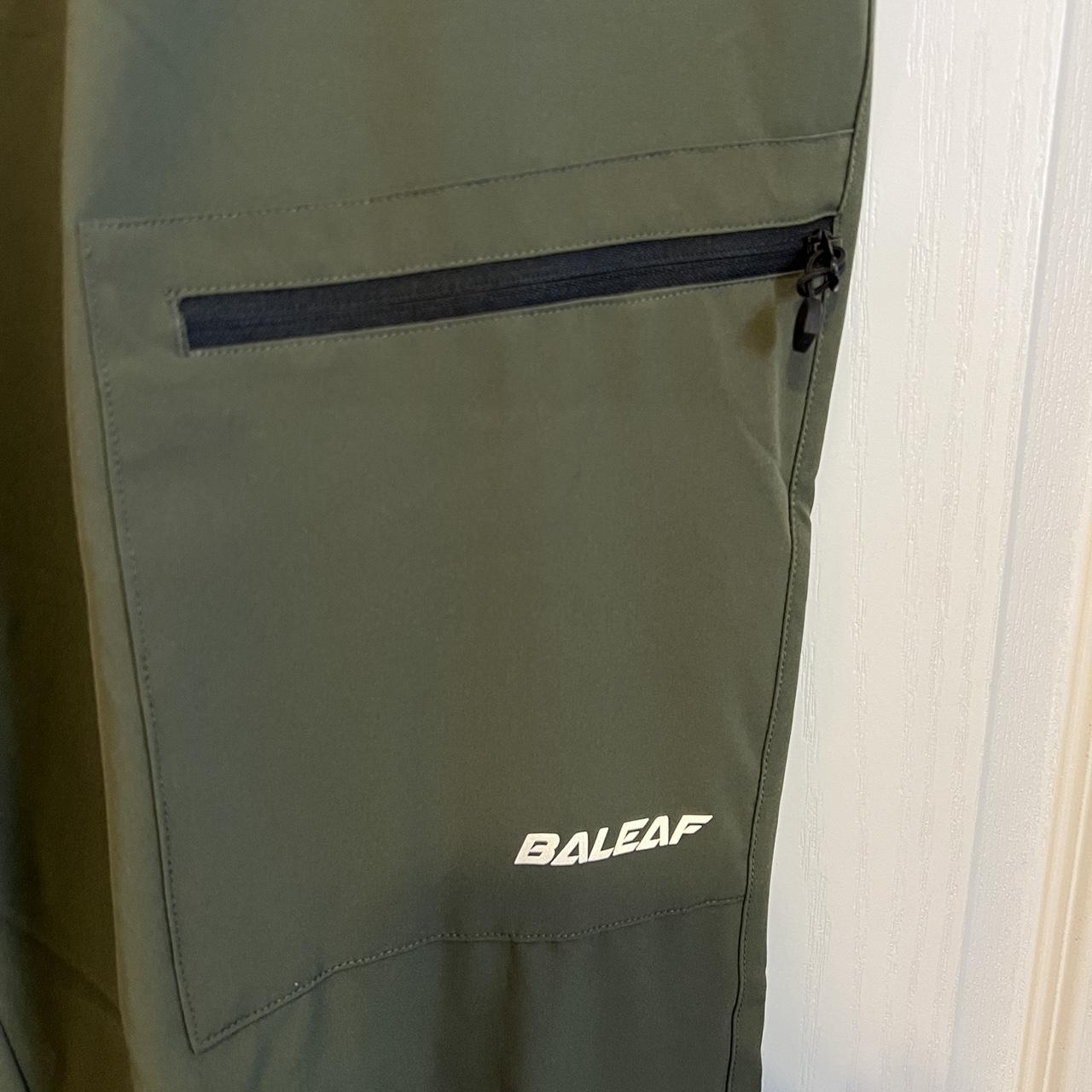 Baleaf brand, men's size 2XL, dark green, - Depop