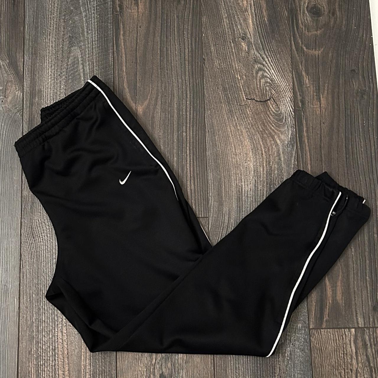mens nike joggers medium