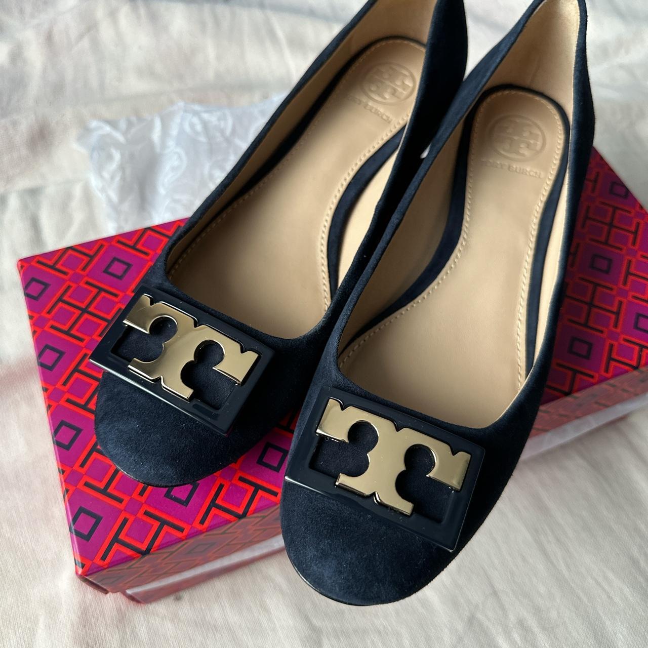 Tory burch hot sale suede pumps