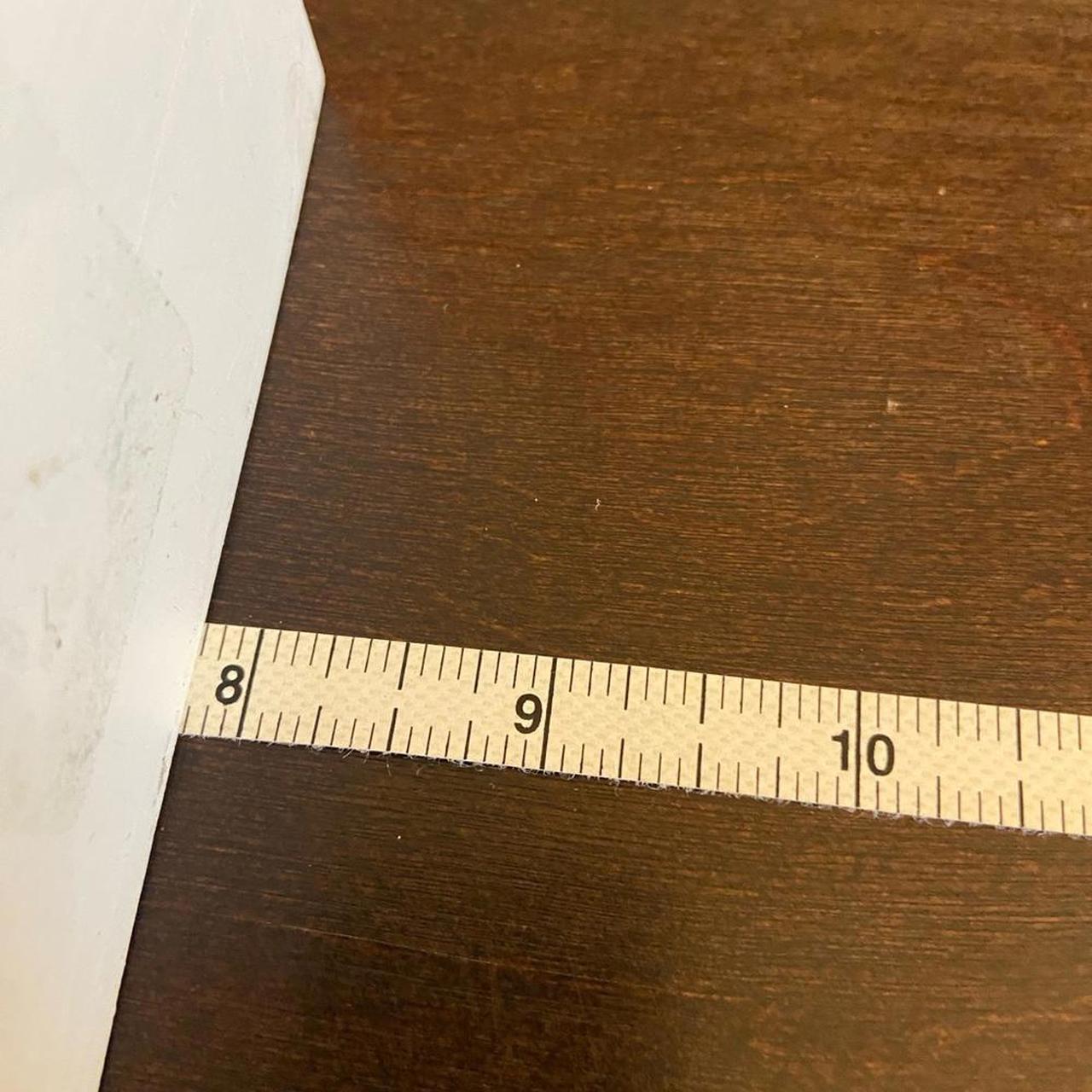 Super cute and heavy pineapple bookend; dimensions... Depop