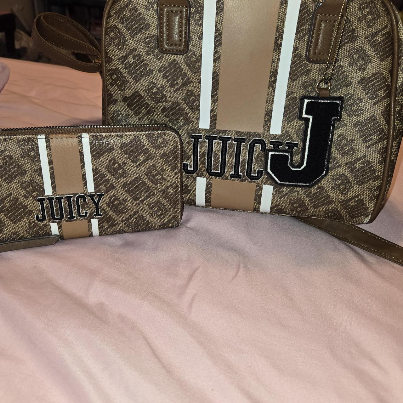 item listed by janelleunicorn