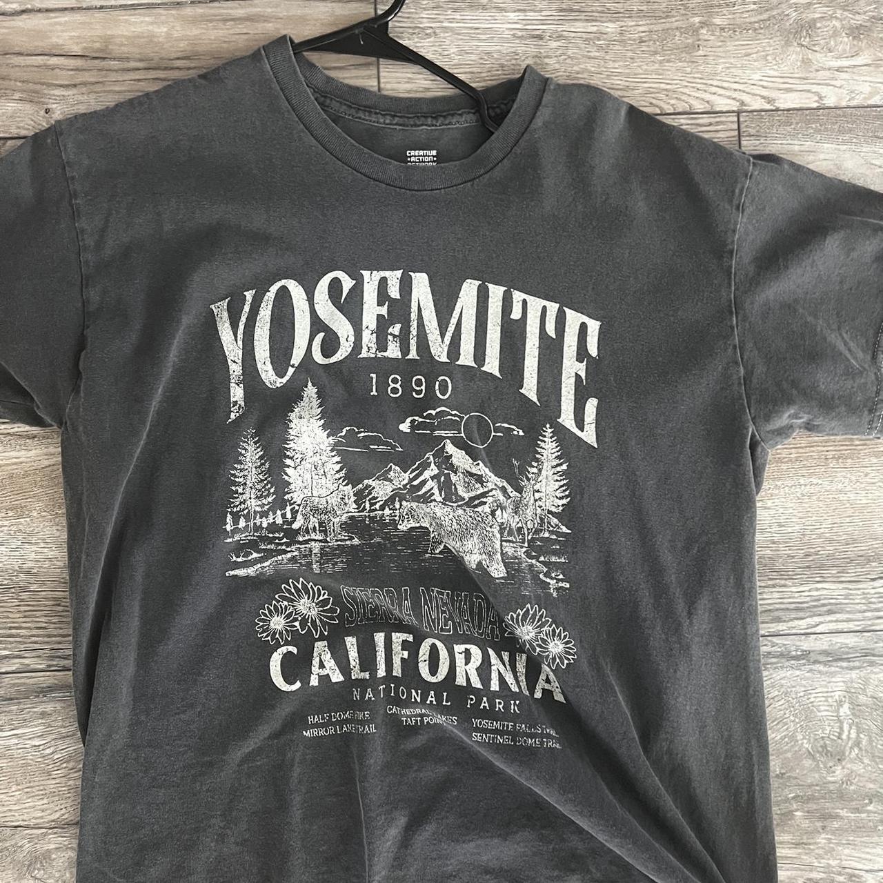 Tilly’s Yosemite shirt Men’s Medium - Depop