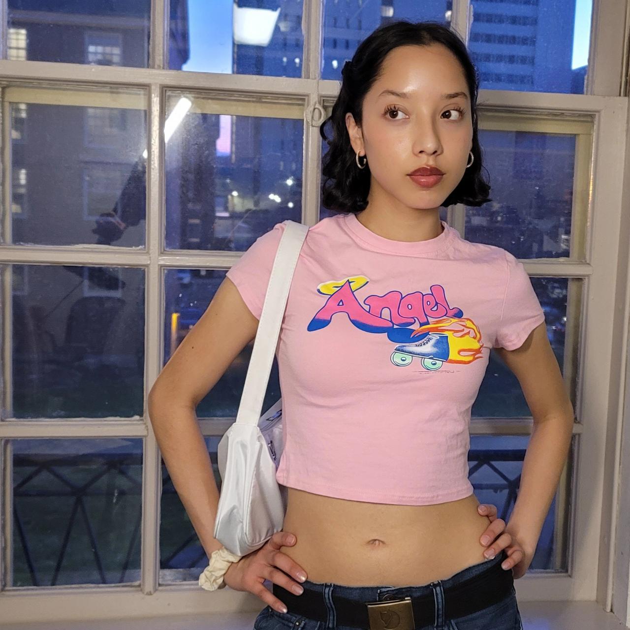 y2k pink crop top tshirt #y2k #00s - Depop