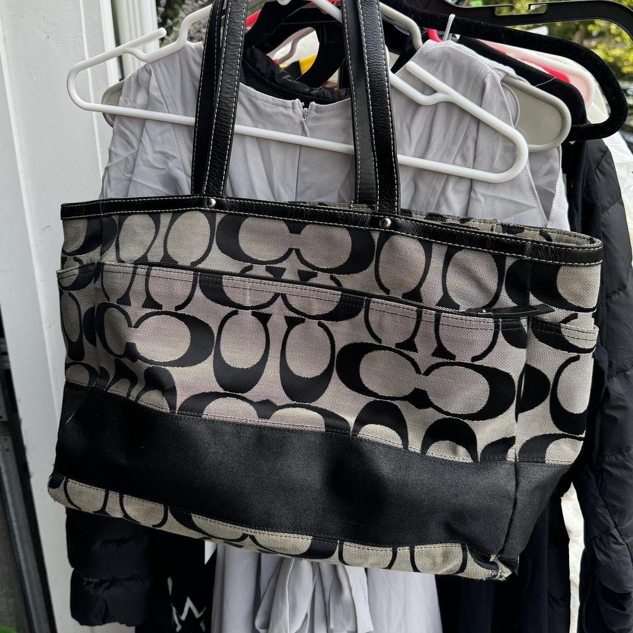 バッグ 00s coach 16290 tote black y2k archive 00s coach 16290 tote black y2k archive - メルカリ