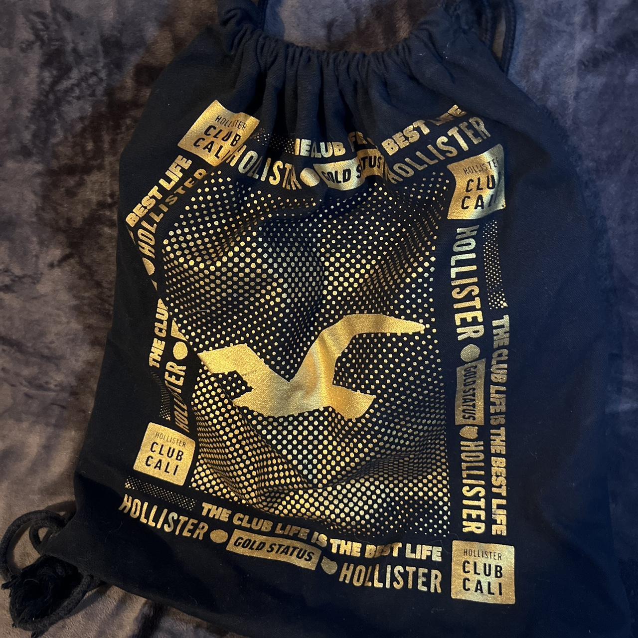 Hollister drawstring bag hotsell
