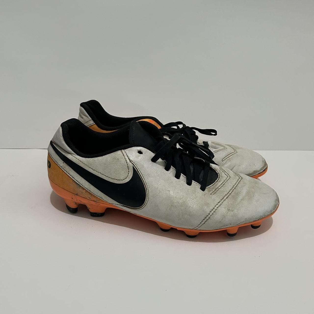 mens soccer cleats size 8.5