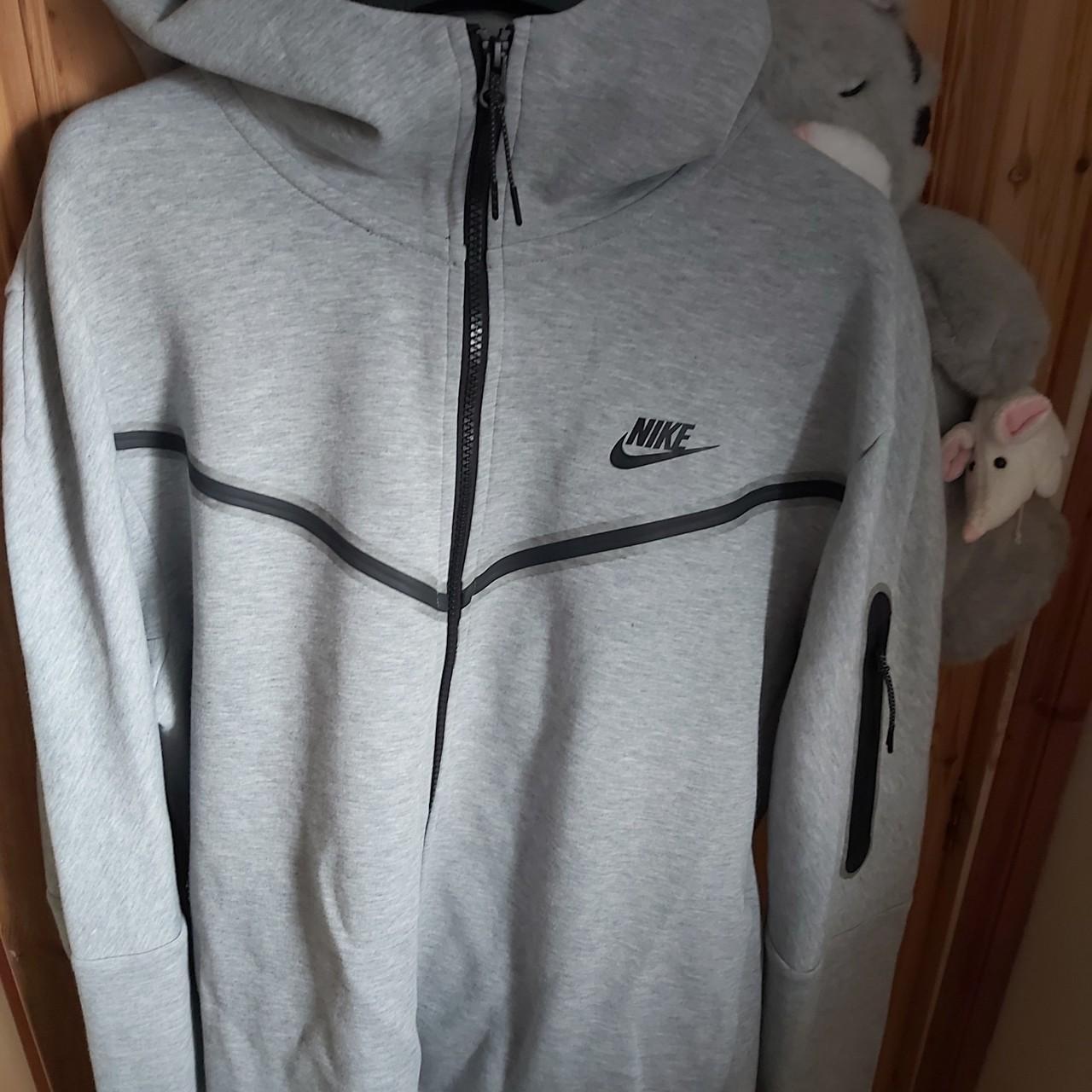 nike tech fleece woven grey