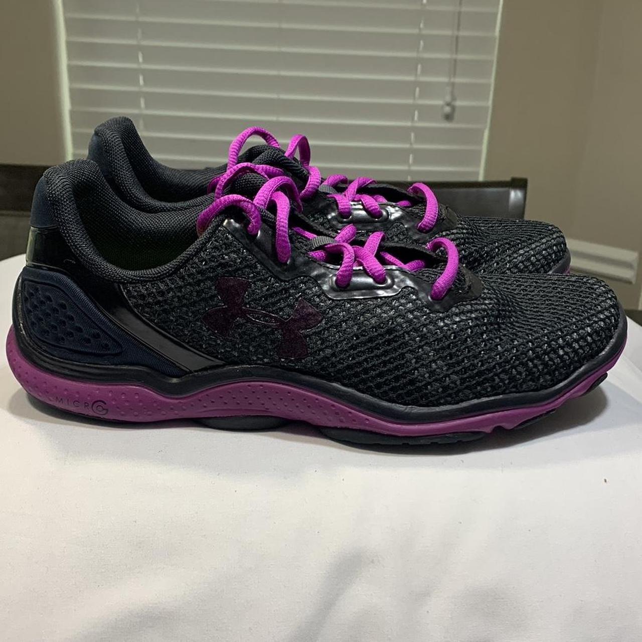 Under Armour Womens Micro G Sting Size 7.5 Pre owned
