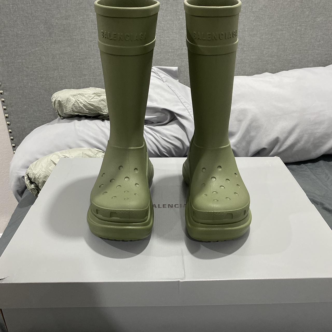 Balenciaga boots mens olive online