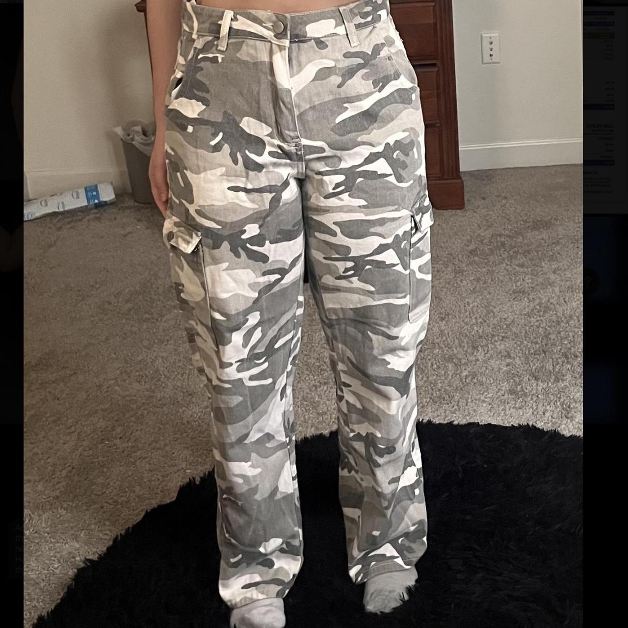 SHEIN large cargo pants - Depop