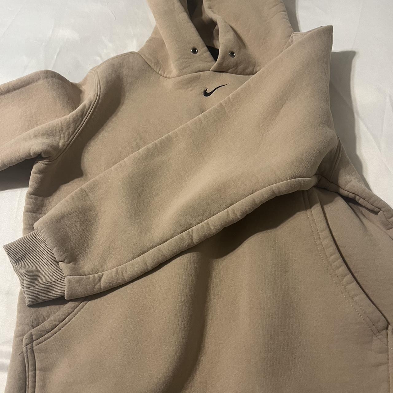 middle logo nike hoodie