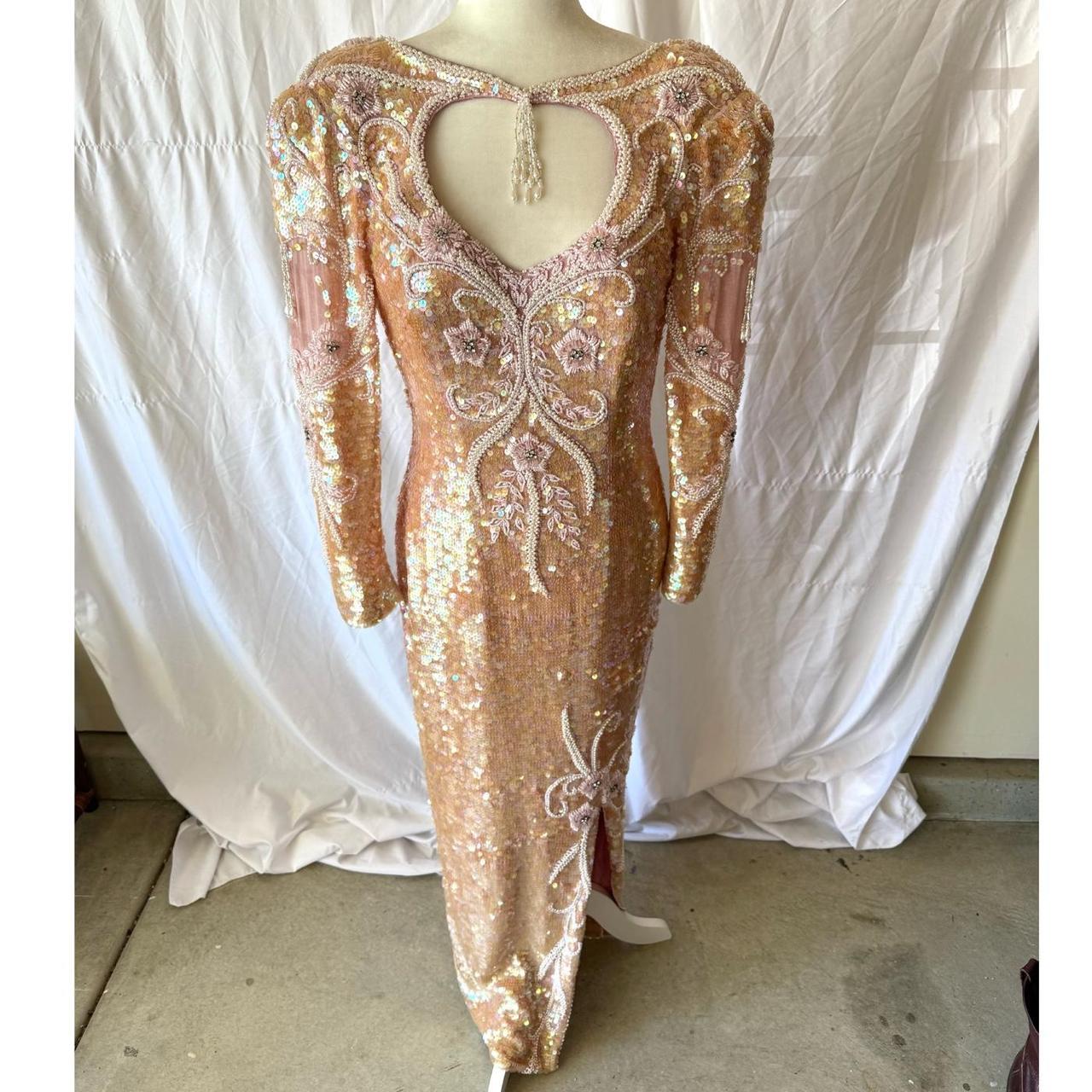 item listed by lizzyloverface