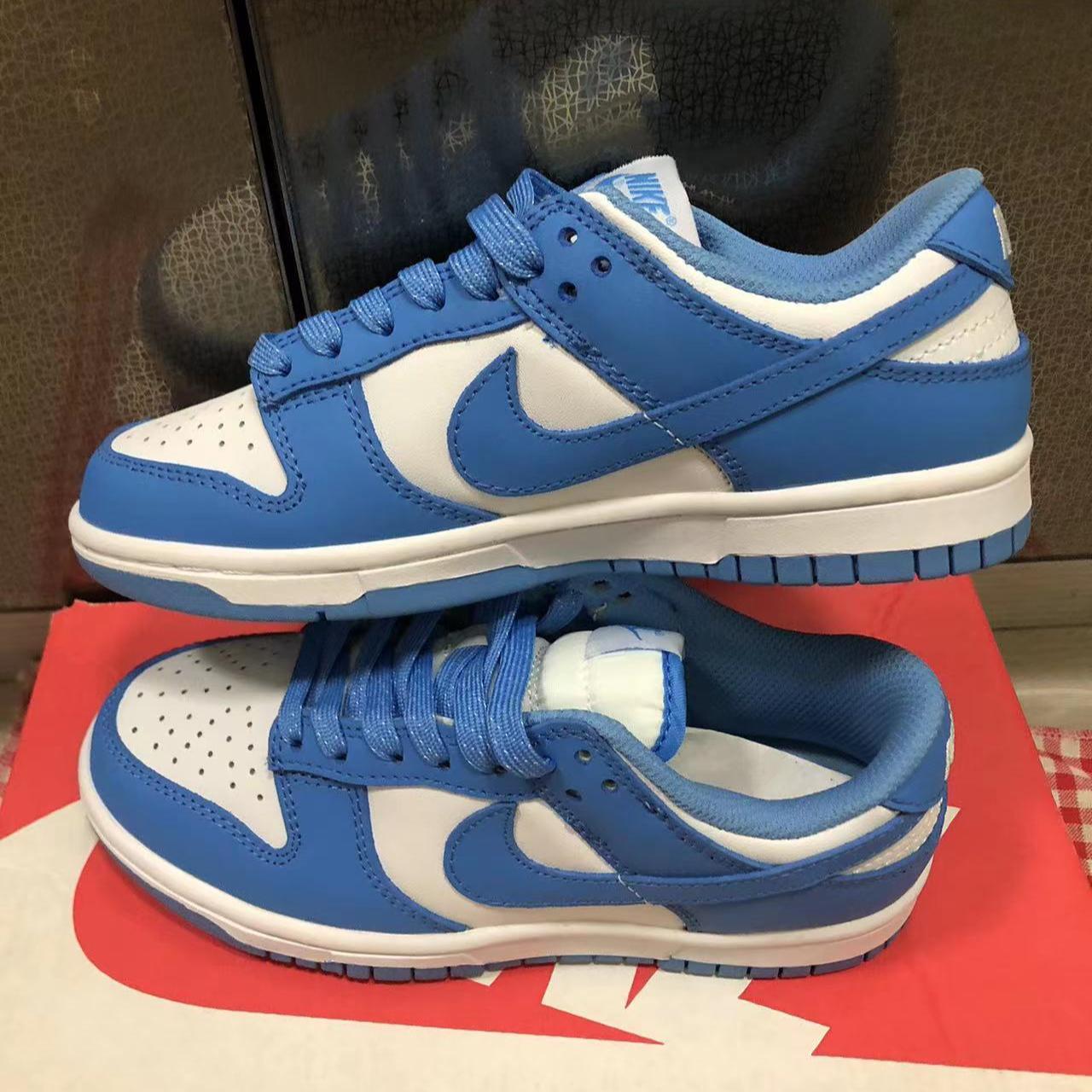 white and gold tiempos