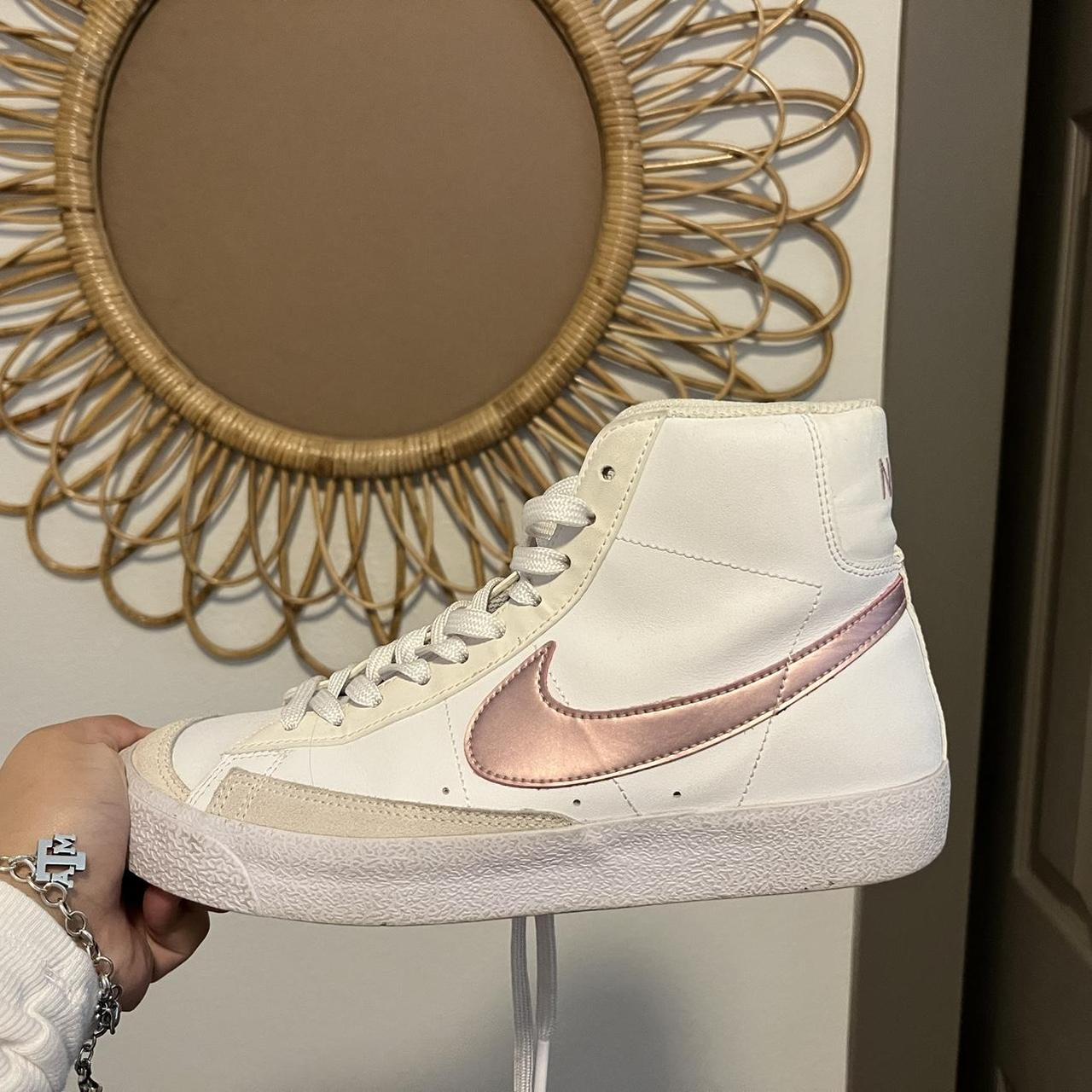 ladies pink nike top