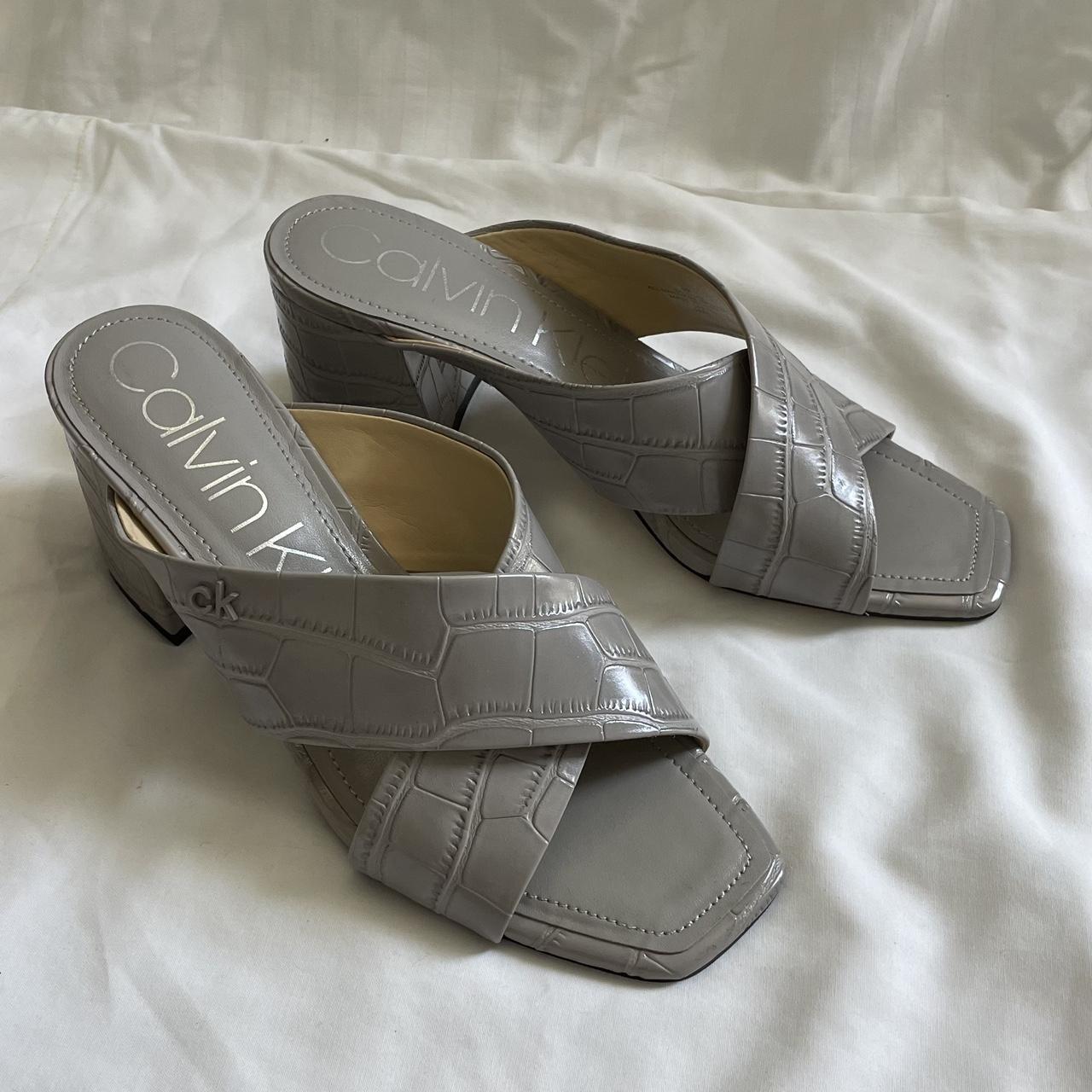 Calvin klein grey pumps best sale