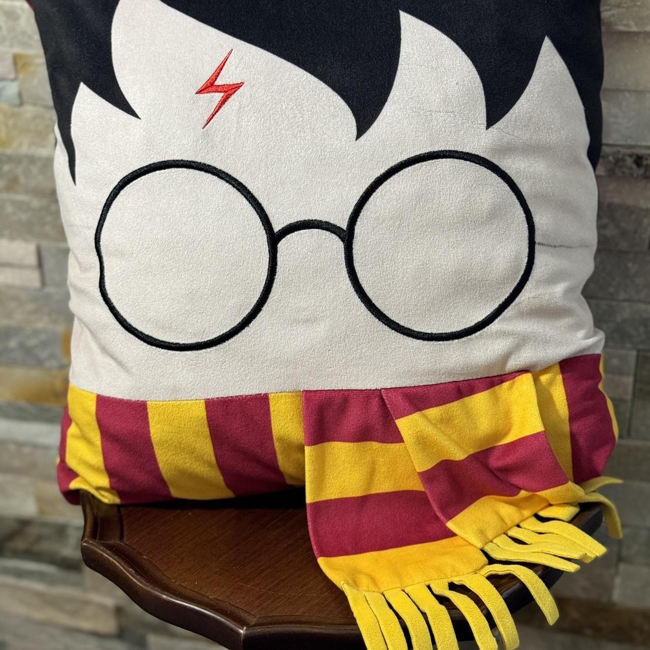 Harry Potter decorative pillow cushion 16x16 Super. Depop