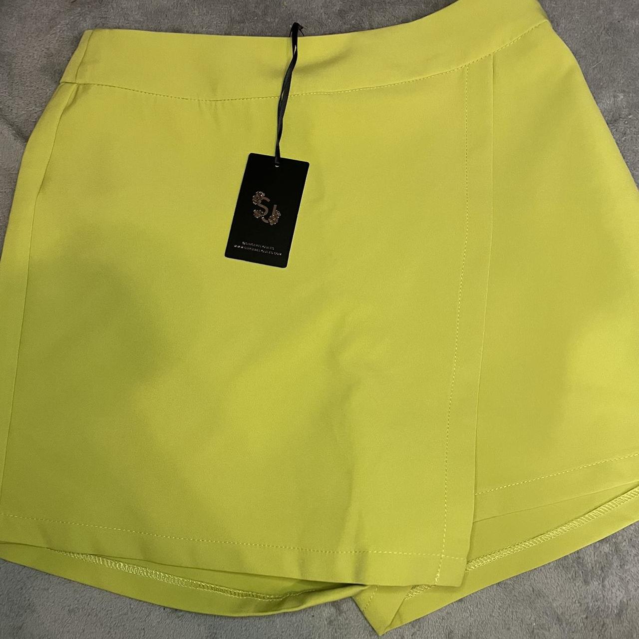 Skirt in front shorts in back online