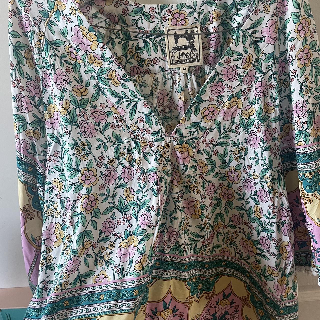 Blouse size med New Jaase brand - Depop