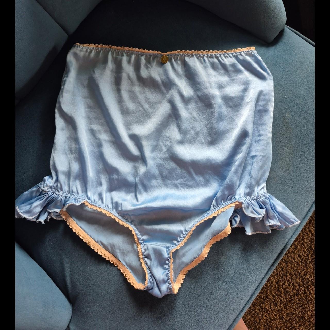 item listed by tealchromatic