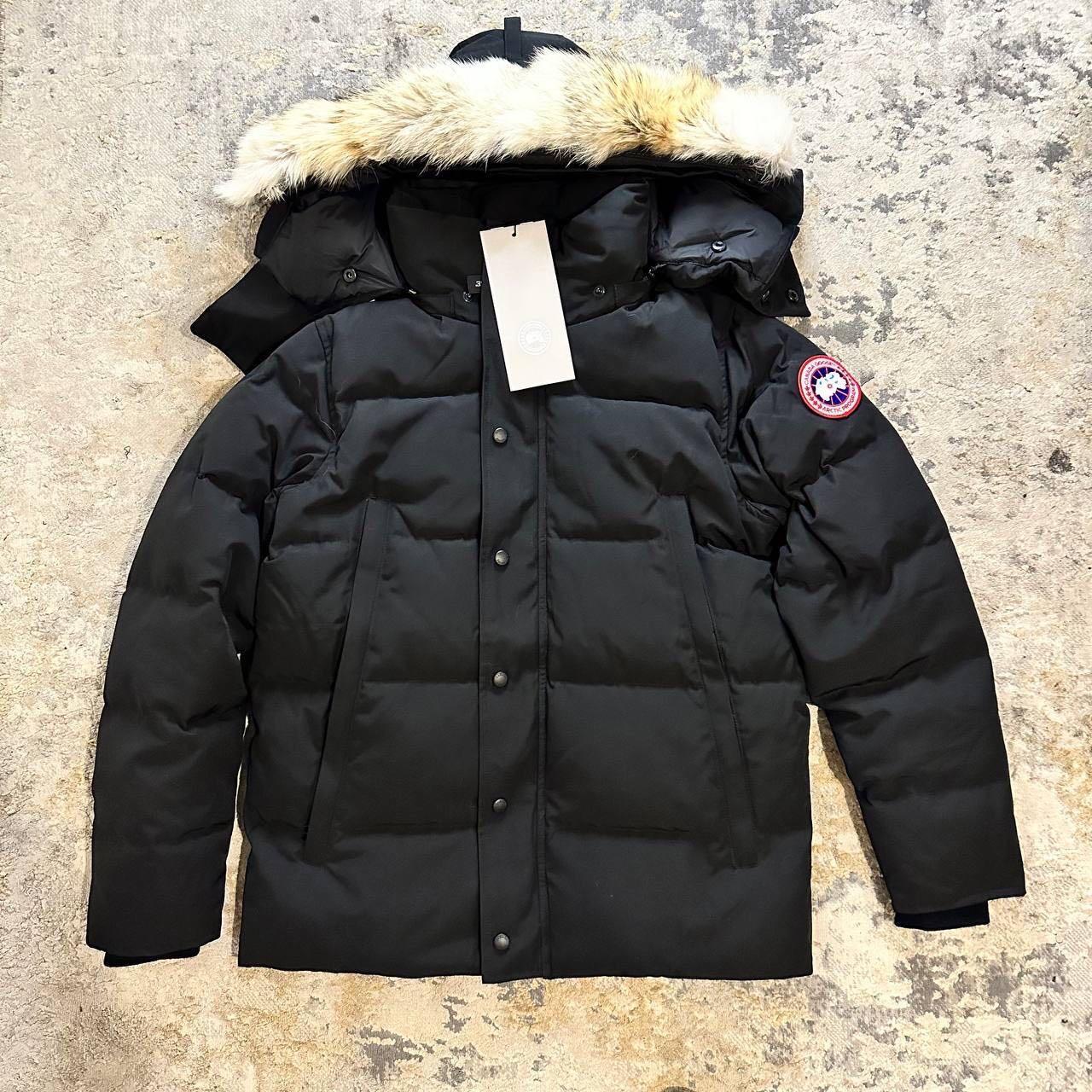 Canada goose coat Please message before buying... Depop