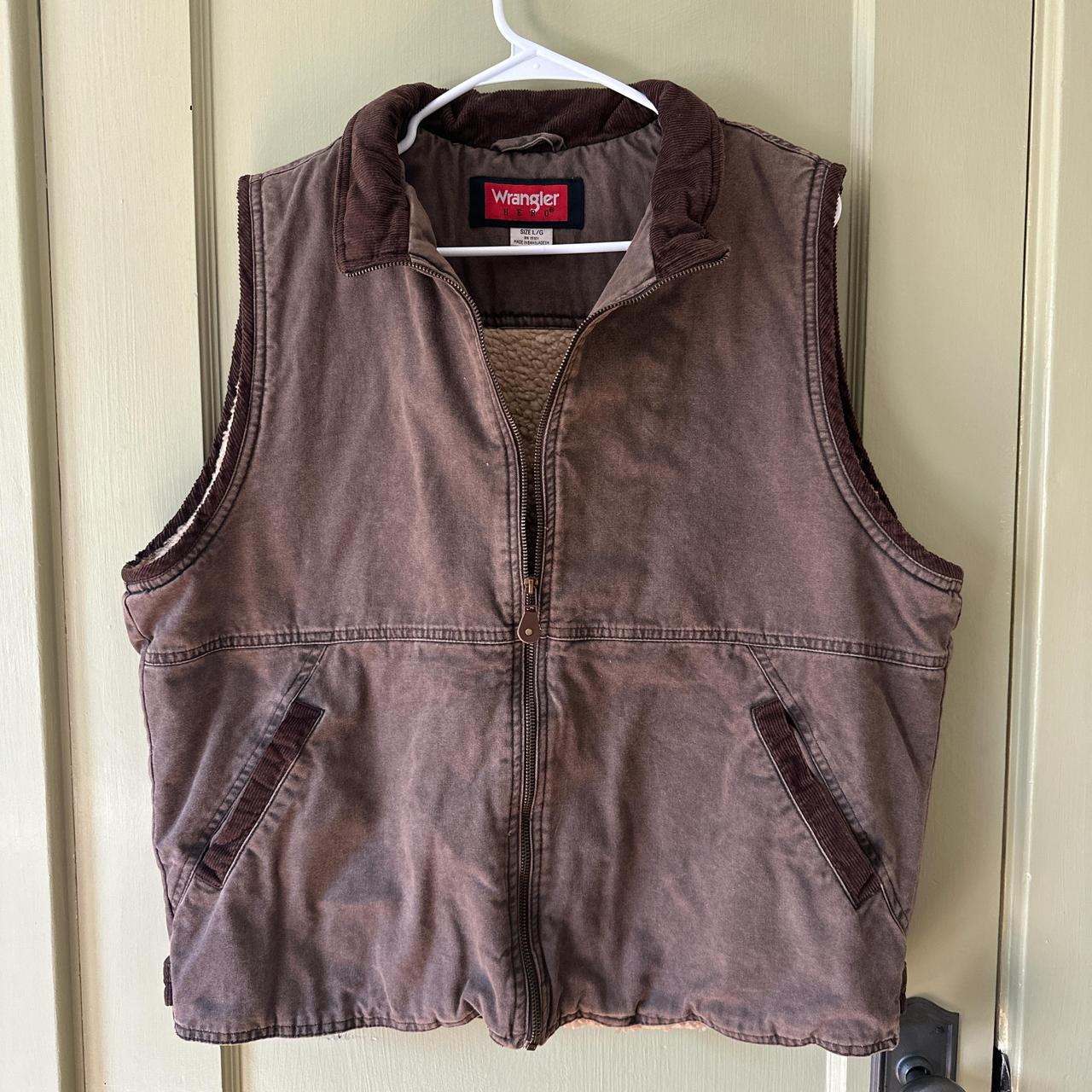 item listed by alienbooty_vintage