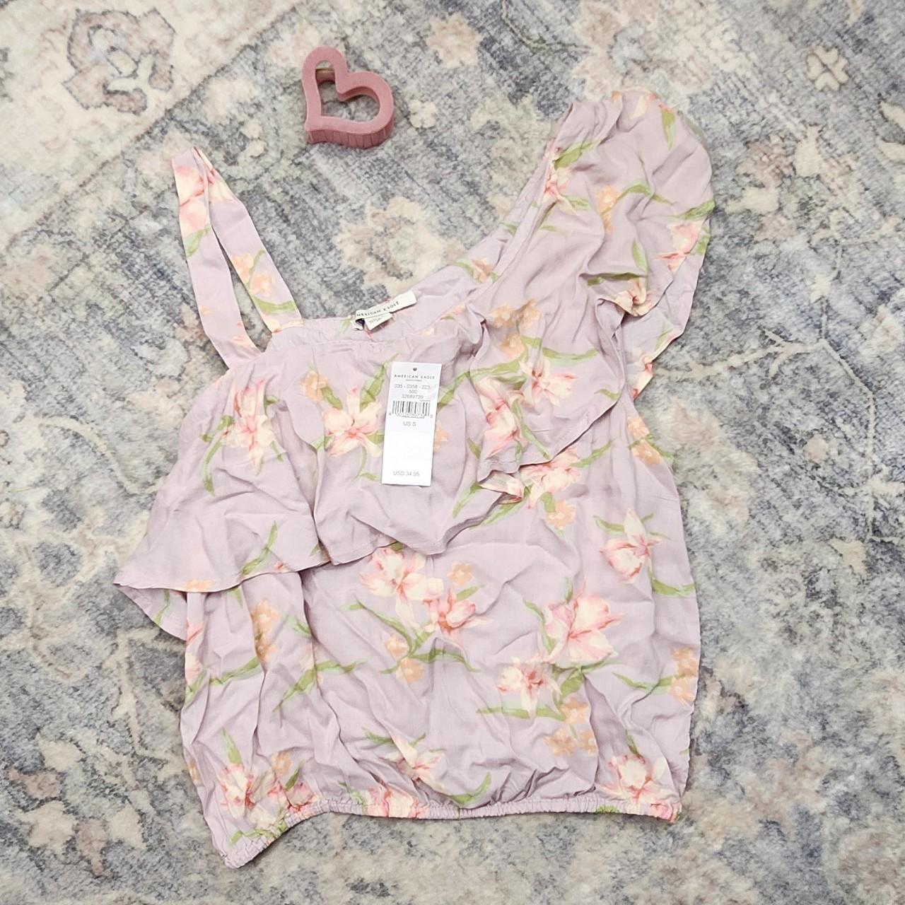 item listed by thriftingpink