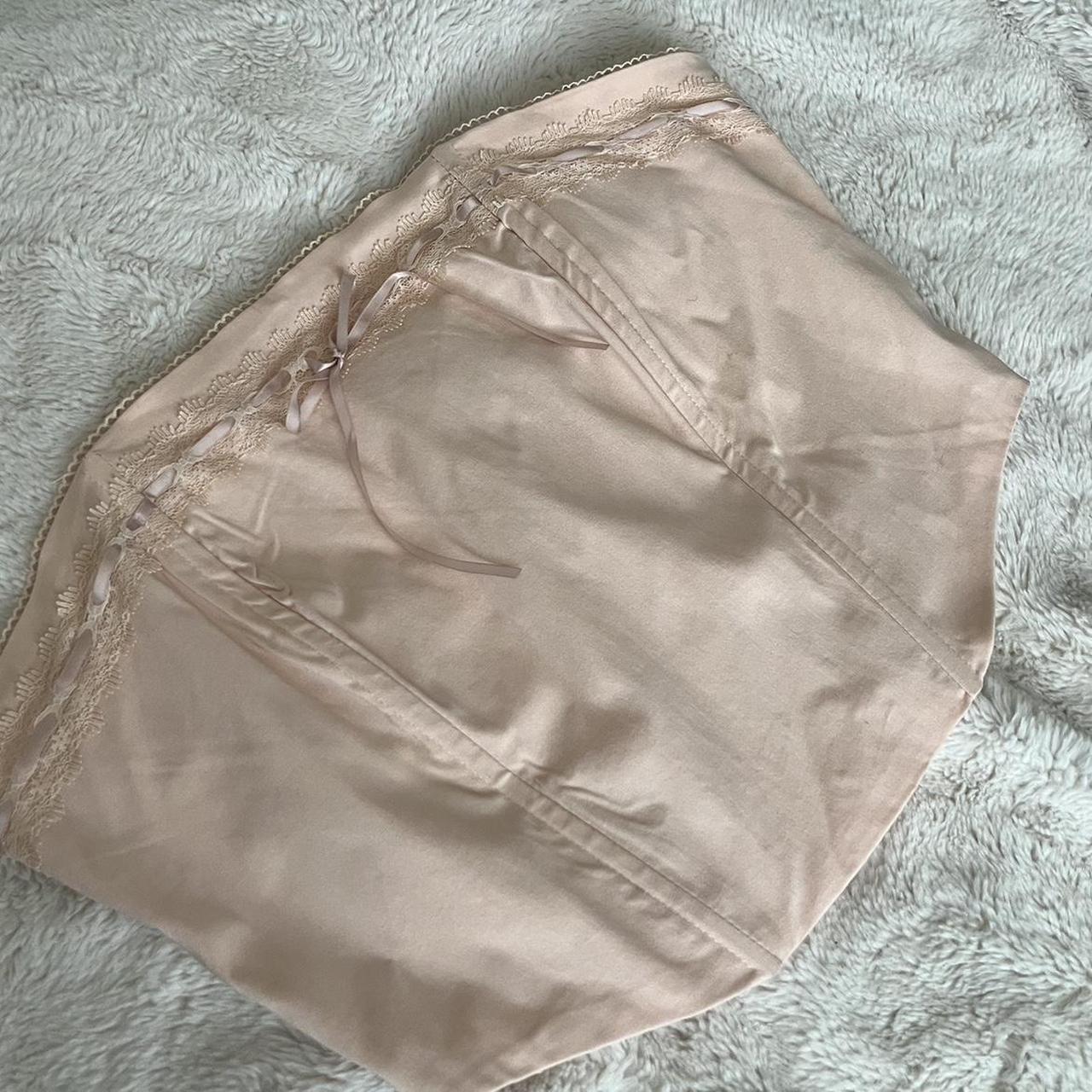 PEACHY PINK COQUETTE TOP SIZE M Comes with a... - Depop