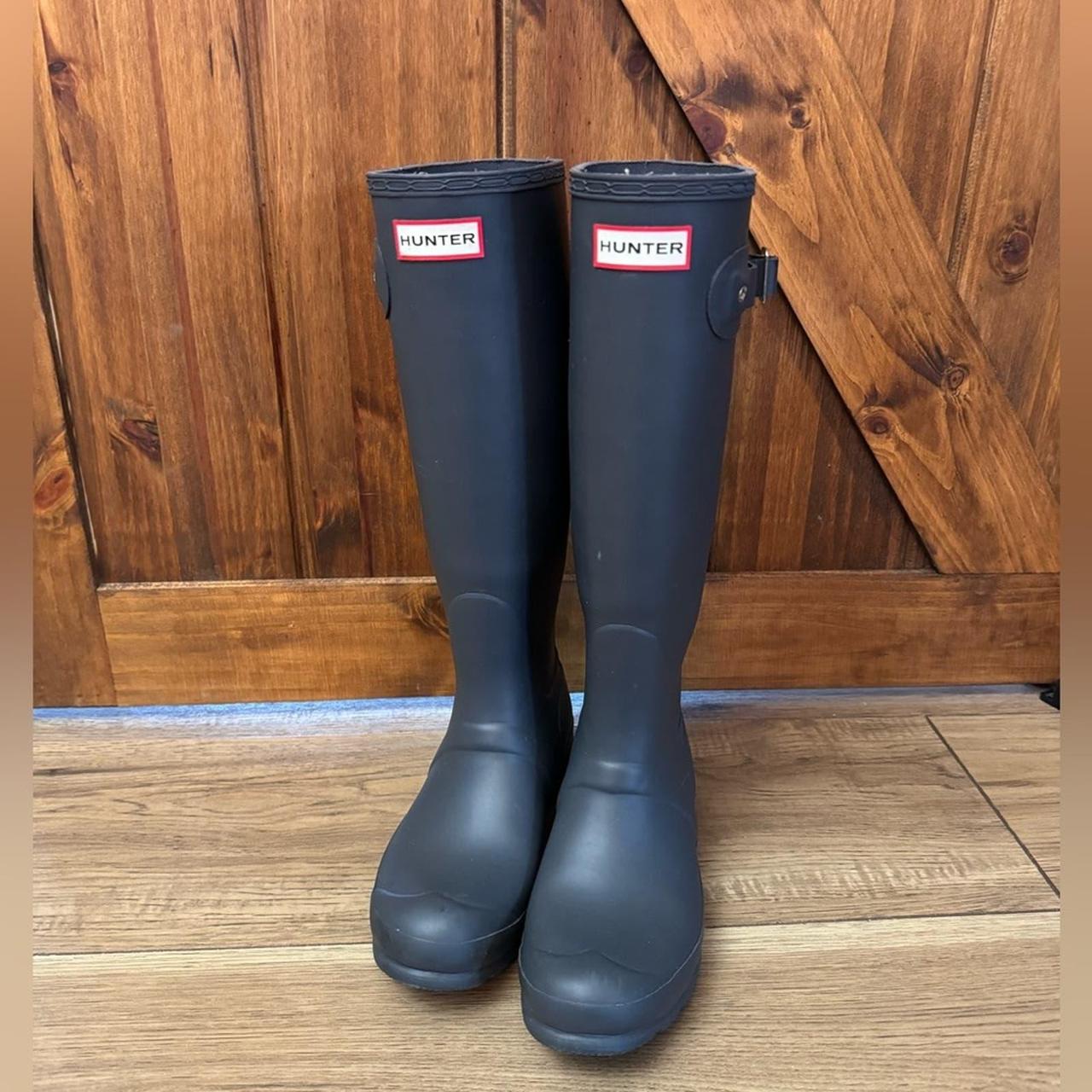 Hunter Boots Matte Gray Only worn a few times. Depop
