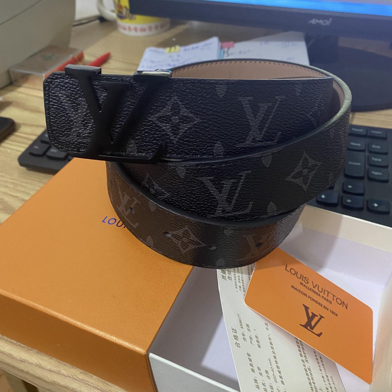 luis vuitton belt - Depop