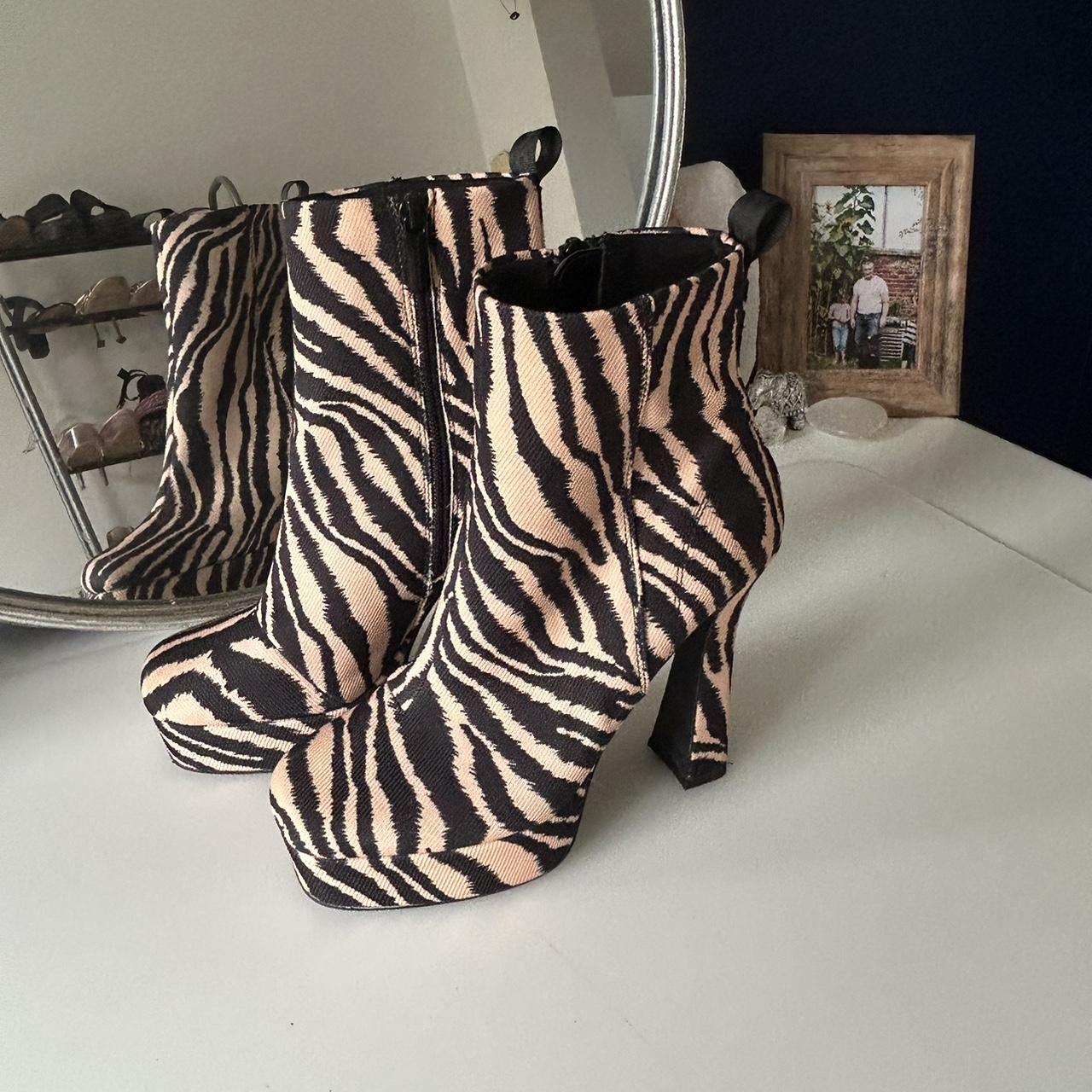 Kurt geiger tiger boots hotsell