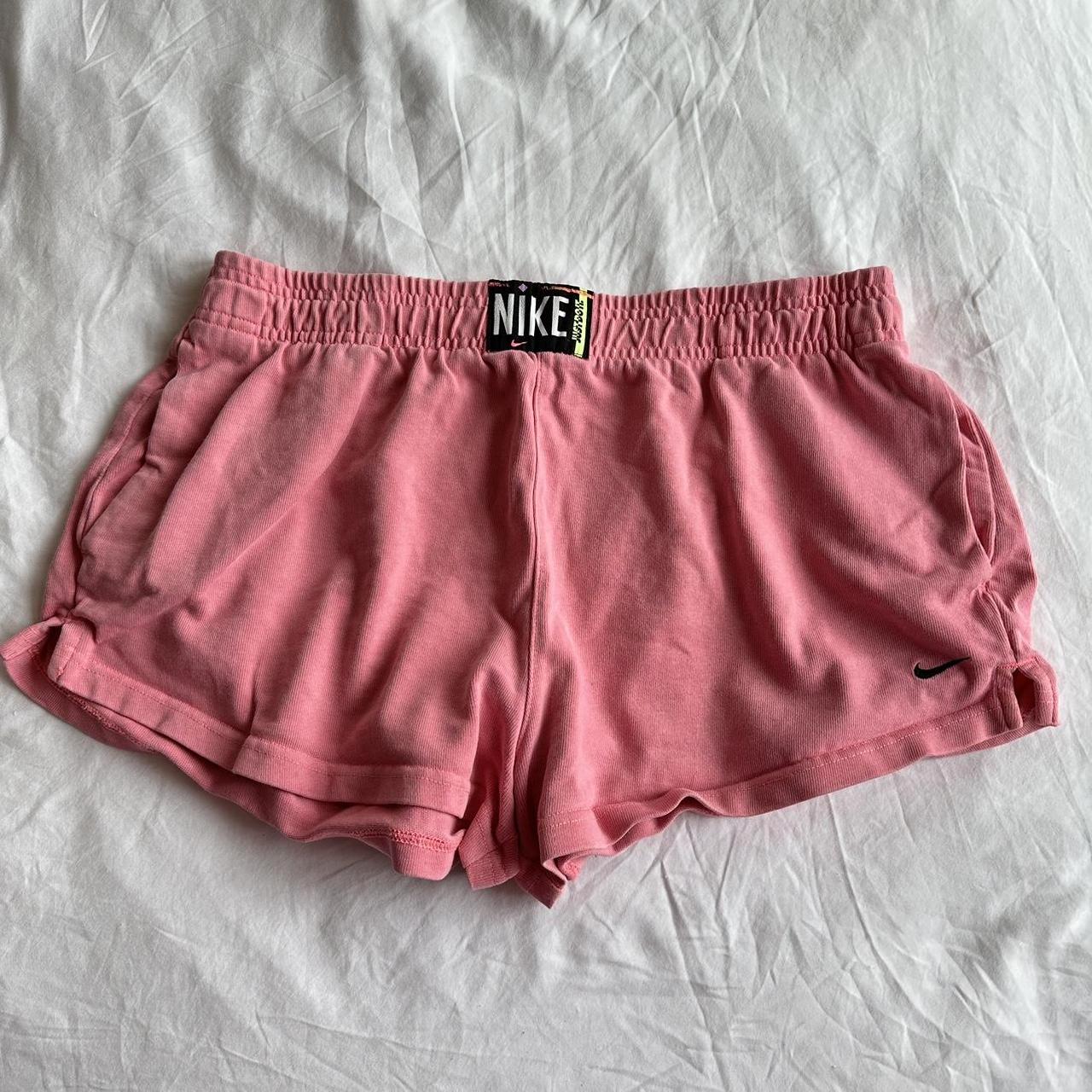 sweatshorts nike womens
