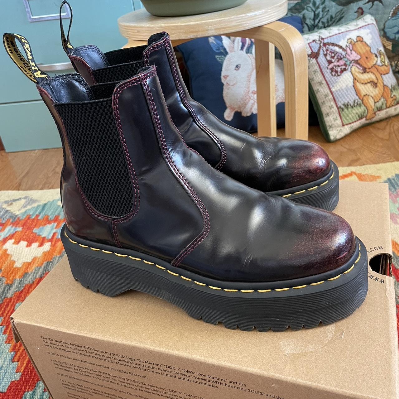 Dr martens hotsell chelsea boots red