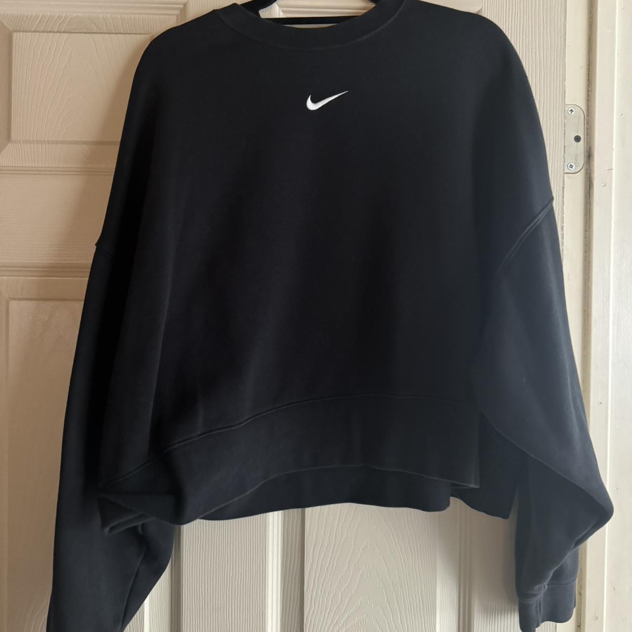 cropped sweater nike